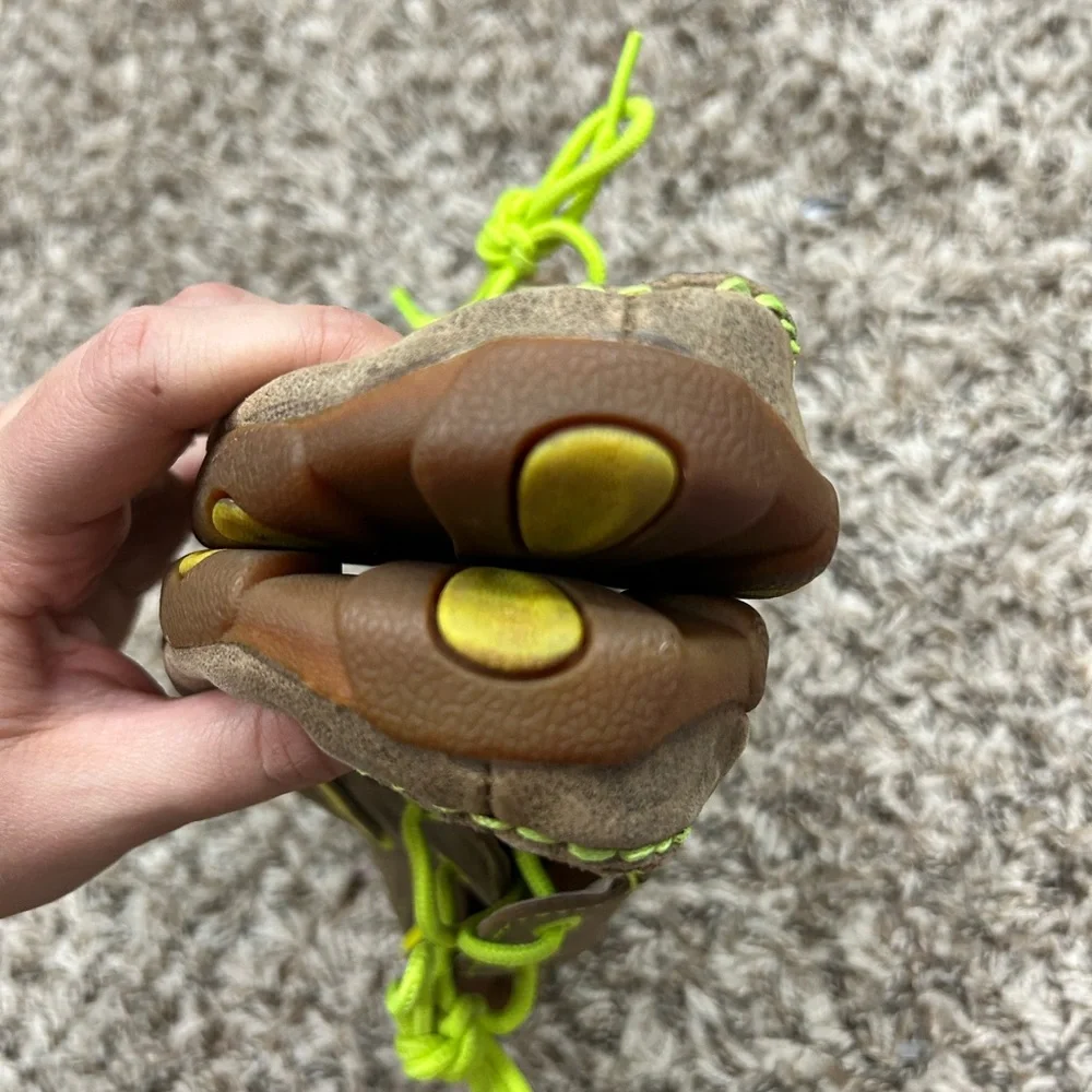 Twisted X Brown Driving Moccasin with Bright Neon Laces Sz 5 1/2 Youth